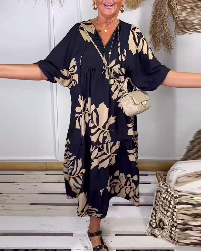 Madoka | ゴールデンリーフプリントのリラックスブラックドレス