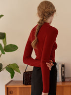 Miyuki｜スリムフィット ウール ハーフタートルネック セーター